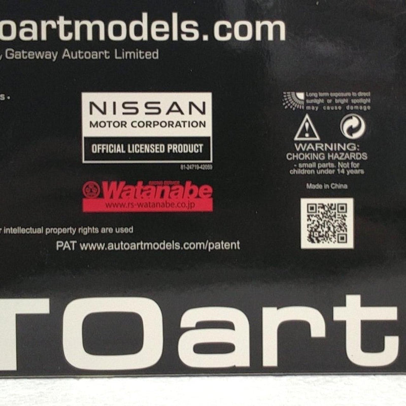 Load image into Gallery viewer, AUTOart Nissan Skyline 2000GT-R (KPGC110) 1/18 Scale Model Car– Used