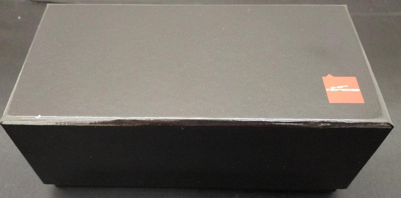 Chargez l'image dans la visionneuse de la galerie, EIDOLON EM735E Nissan Fairlady Z 1/43 Scale Model Car– Used