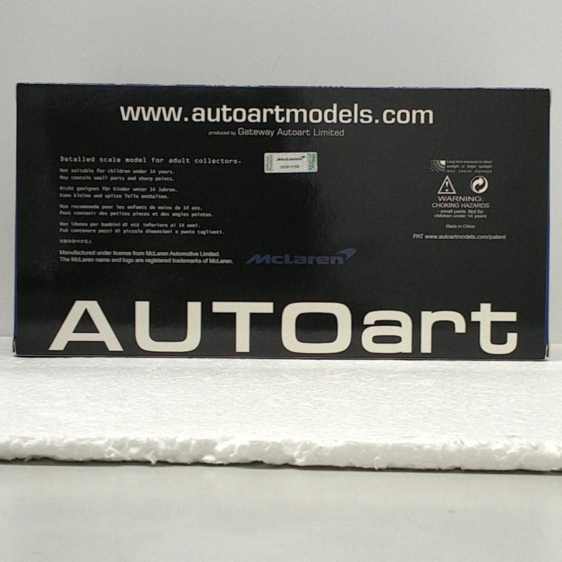 Laden Sie das Bild in Galerie -Viewer, AUTOart 76072 1/18 McLaren 720S in Red Diecast Model Car