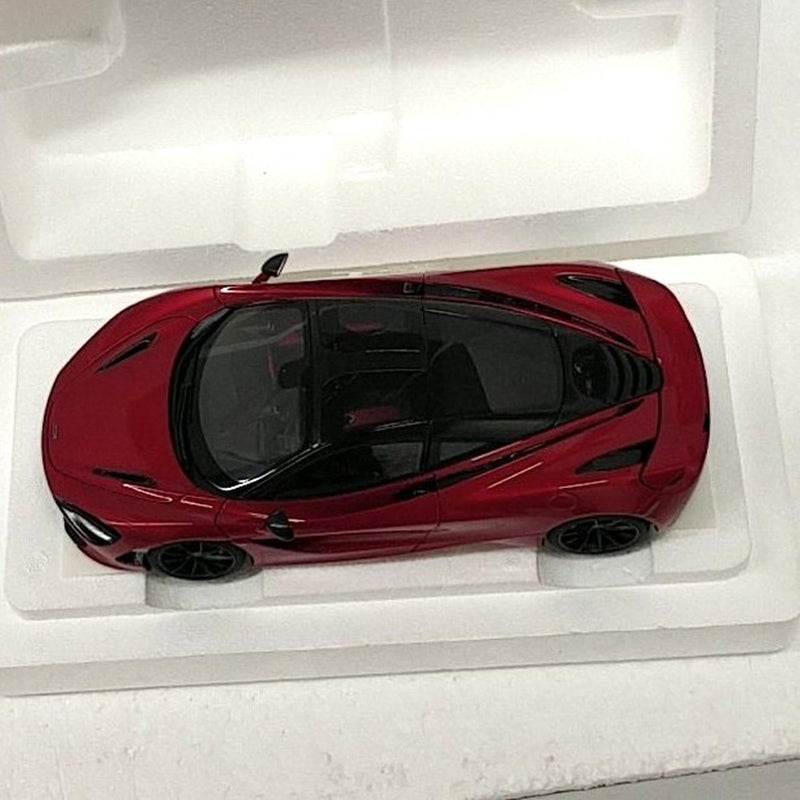 Laden Sie das Bild in Galerie -Viewer, AUTOart 76072 1/18 McLaren 720S in Red Diecast Model Car