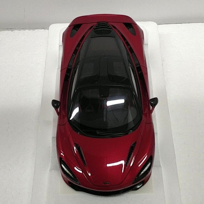 Laden Sie das Bild in Galerie -Viewer, AUTOart 76072 1/18 McLaren 720S in Red Diecast Model Car