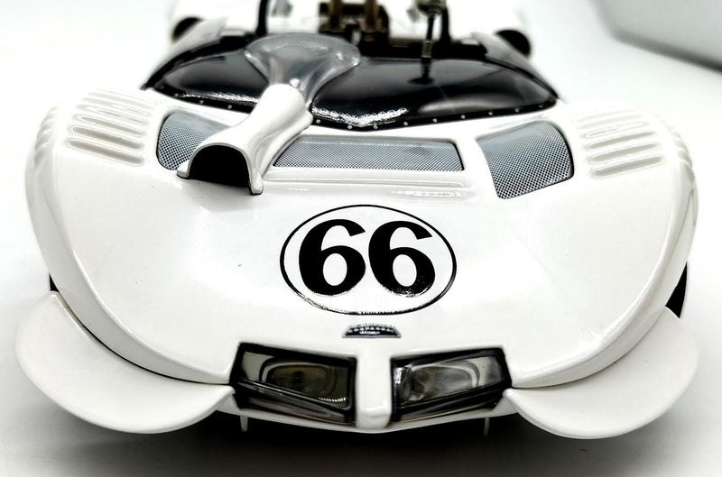 Carica immagine in Galleria Viewer, AUTOart CHAPARRAL 2 SPORT RACER 1965 #66 1/18 Scale Model Car– Used