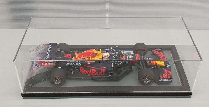 Laden Sie das Bild in Galerie -Viewer, SPARK 1/18 Red Bull Racing Honda RB16B F1 Diecast Model Car