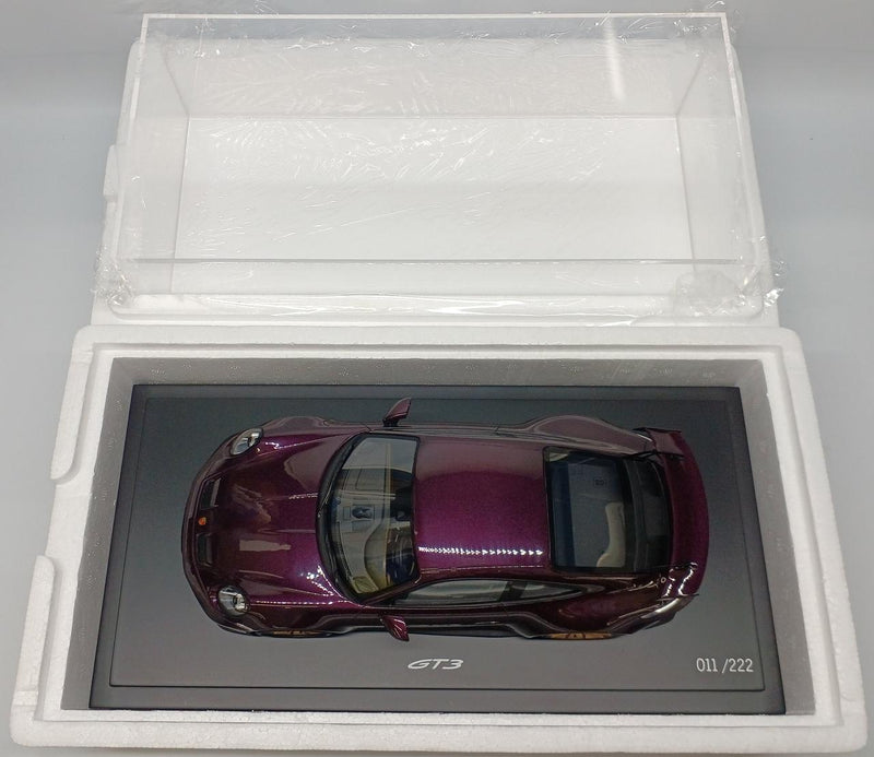 Laden Sie das Bild in Galerie -Viewer, PORSCHE WAP0211510NGTA 1/18 Porsche 911 GT3 (992) 2022 Model