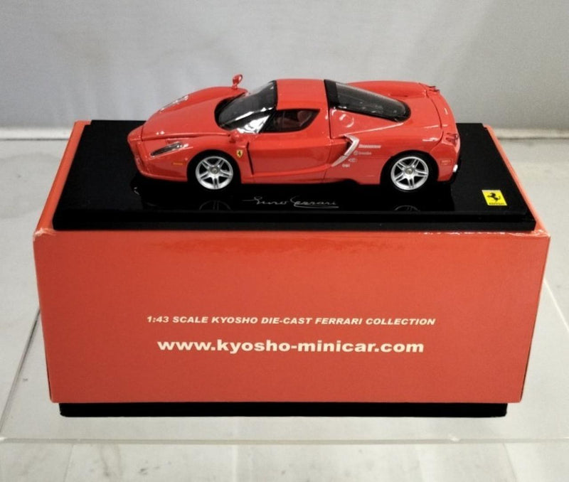 Laden Sie das Bild in Galerie -Viewer, Kyosho 05001T 1/43 Ferrari Enzo in Red Diecast Model Car