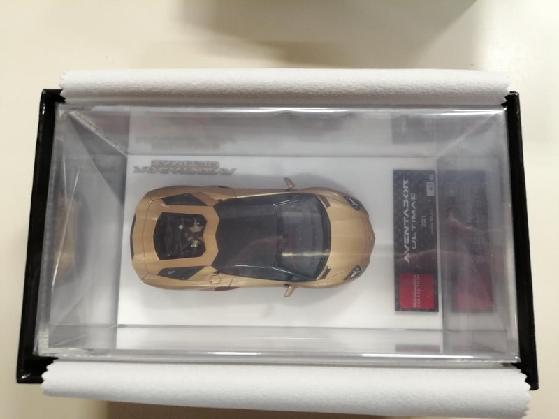 Laden Sie das Bild in Galerie -Viewer, MAKEUP Lamborghini AVENTADOR LP780-4 Ultimae 1/43 Scale Car– Used