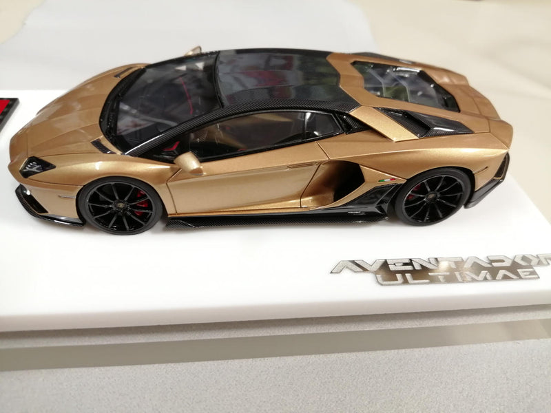 Laden Sie das Bild in Galerie -Viewer, MAKEUP Lamborghini AVENTADOR LP780-4 Ultimae 1/43 Scale Car– Used