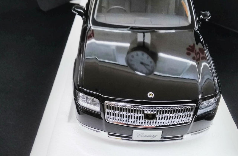 Load image into Gallery viewer, AUTOart Toyota Century Black 1/18 Scale Car– Used