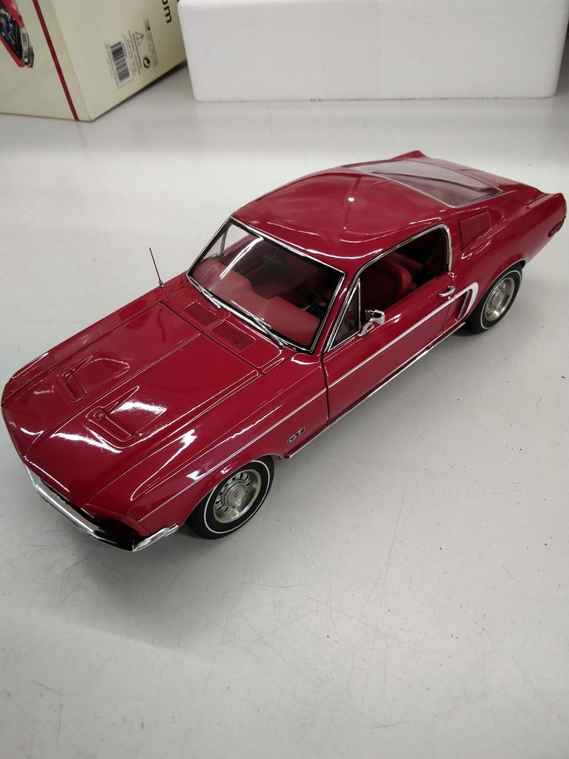 Laden Sie das Bild in Galerie -Viewer, AUTOart 1/18 FORD MUSTANG GT (RED)– Used