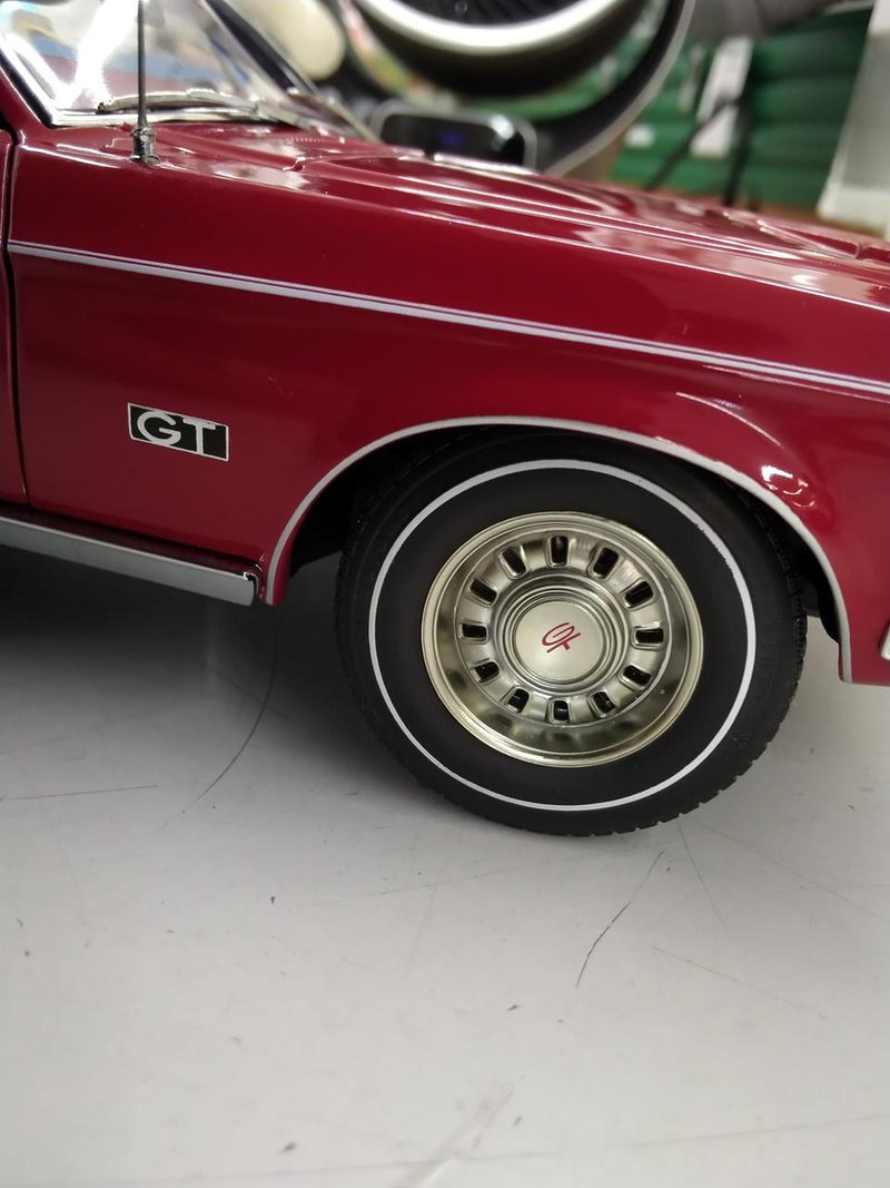 Laden Sie das Bild in Galerie -Viewer, AUTOart 1/18 FORD MUSTANG GT (RED)– Used