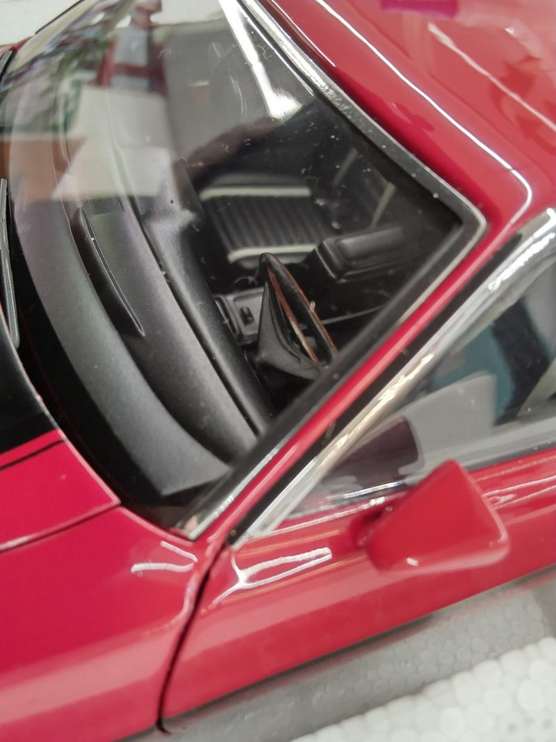 Laden Sie das Bild in Galerie -Viewer, AUTOart 1/18 FORD MUSTANG MACH 1 FASTBACK (Red)– Used