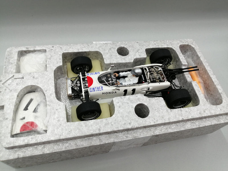 Load image into Gallery viewer, AUTOart Honda RA272 F1 Mexico GP 1965 1/18 Scale Car– Used