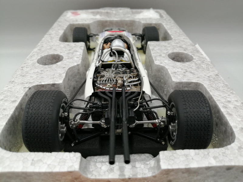 Load image into Gallery viewer, AUTOart Honda RA272 F1 Mexico GP 1965 1/18 Scale Car– Used