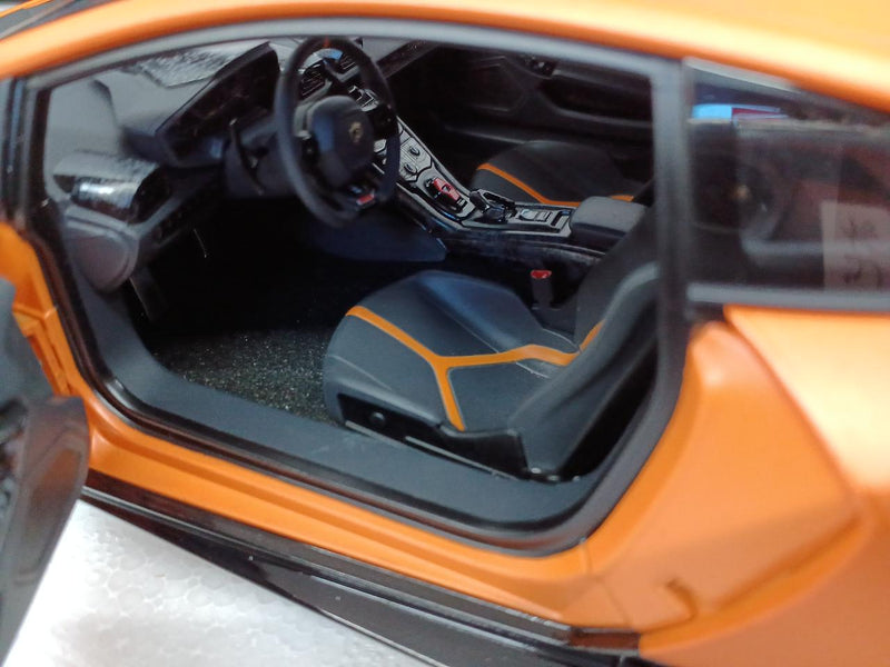 Load image into Gallery viewer, AUTOART Lamborghini Huracan Performante (Matt Orange) 1/18 Scale Car– Used