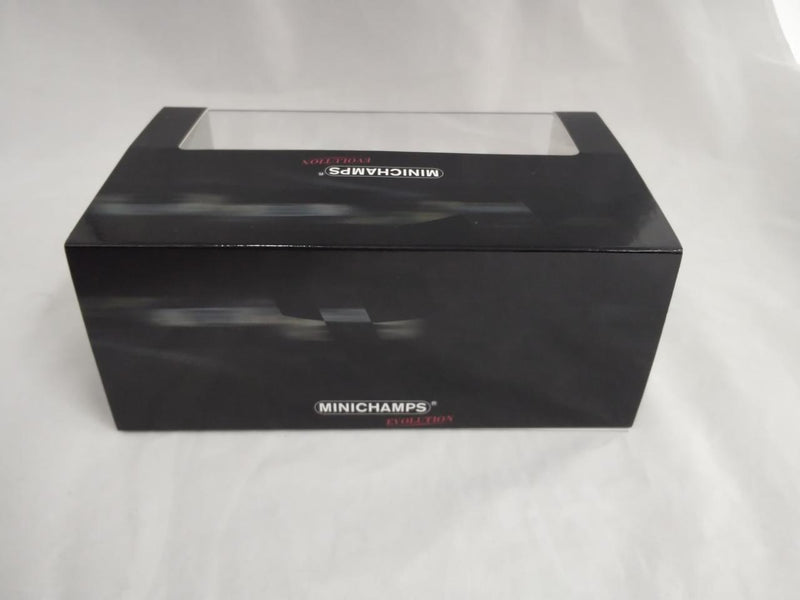 Laden Sie das Bild in Galerie -Viewer, MINICHAMPS BMW Z4 GT3 Sports Trophy Team Studie 2014 1/43 Scale– Used