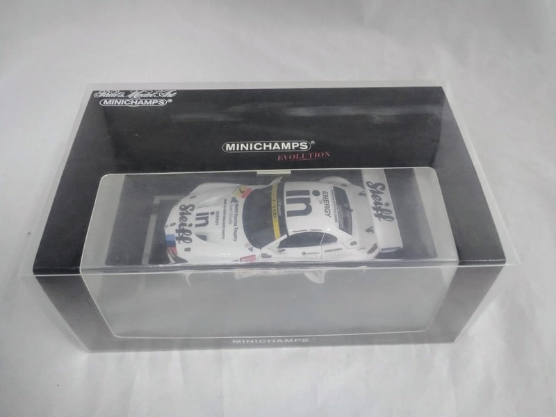 Laden Sie das Bild in Galerie -Viewer, MINICHAMPS BMW Z4 GT3 Sports Trophy Team Studie 2014 1/43 Scale– Used
