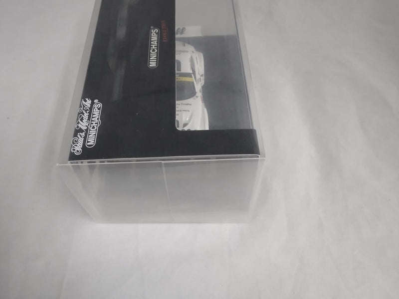 Laden Sie das Bild in Galerie -Viewer, MINICHAMPS BMW Z4 GT3 Sports Trophy Team Studie 2014 1/43 Scale– Used