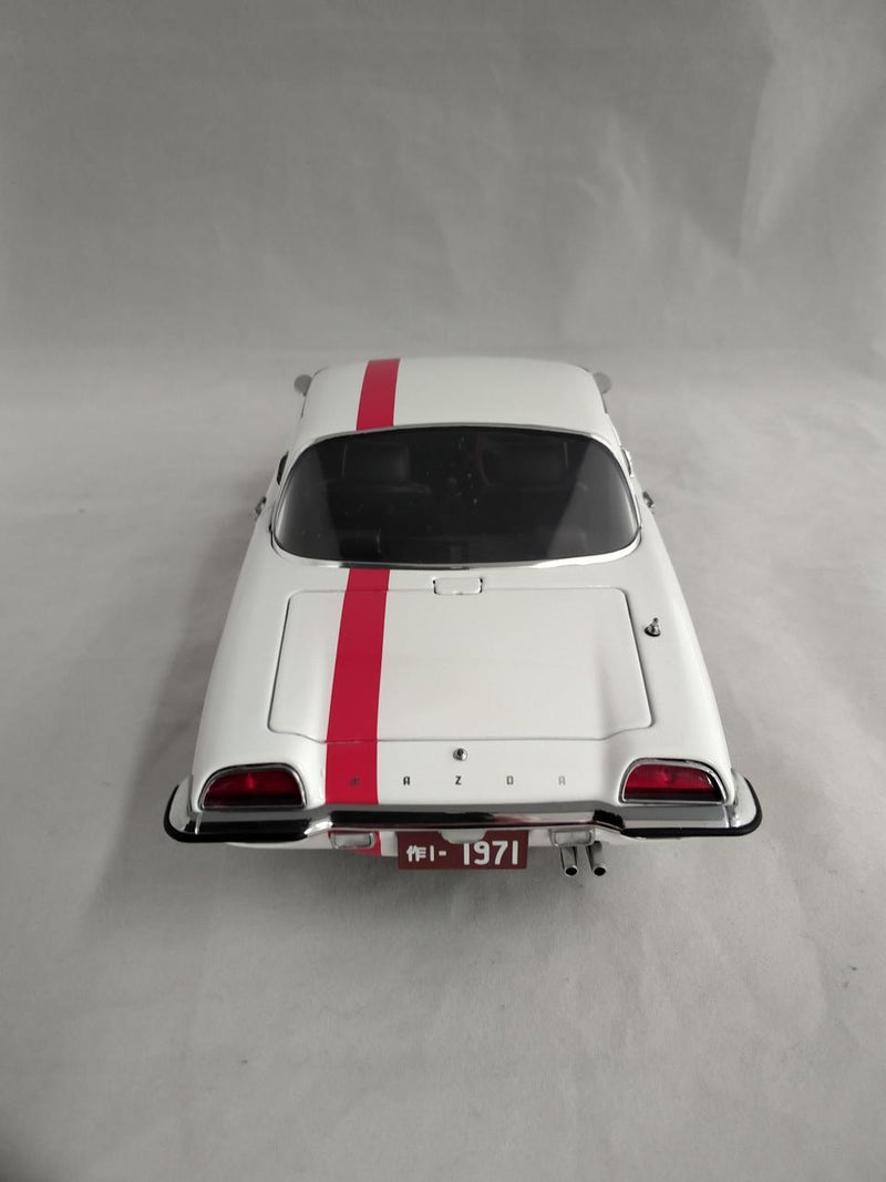 Load image into Gallery viewer, AUTOART x WAVE 1/18 NERV Official Business Coupe Evangelion– Used