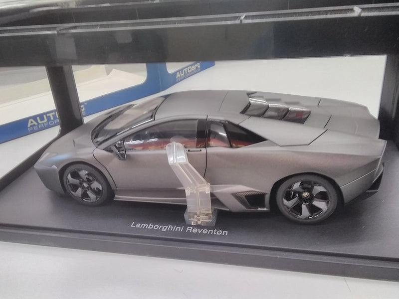Load image into Gallery viewer, AUTOart Lamborghini Reventon Gray 1/18 Scale Car– Used