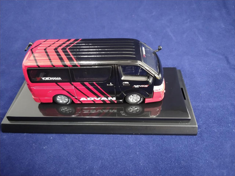 Carica immagine in Galleria Viewer, KYOSHO BEADS COLLECTION 1/64 Advan HiAce– Used