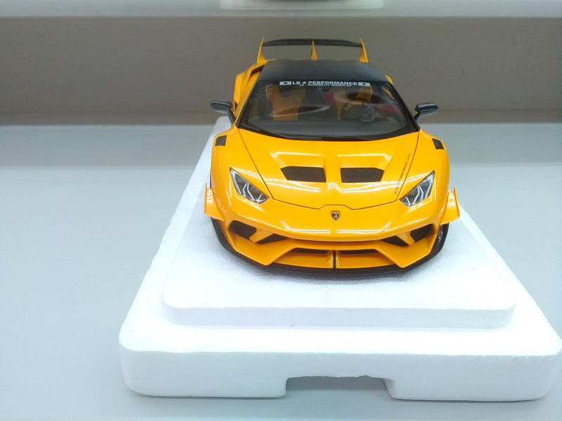 Laden Sie das Bild in Galerie -Viewer, AUTOart 1/18 Liberty Walk Lamborghini Huracan GT Model Vehicle– Used