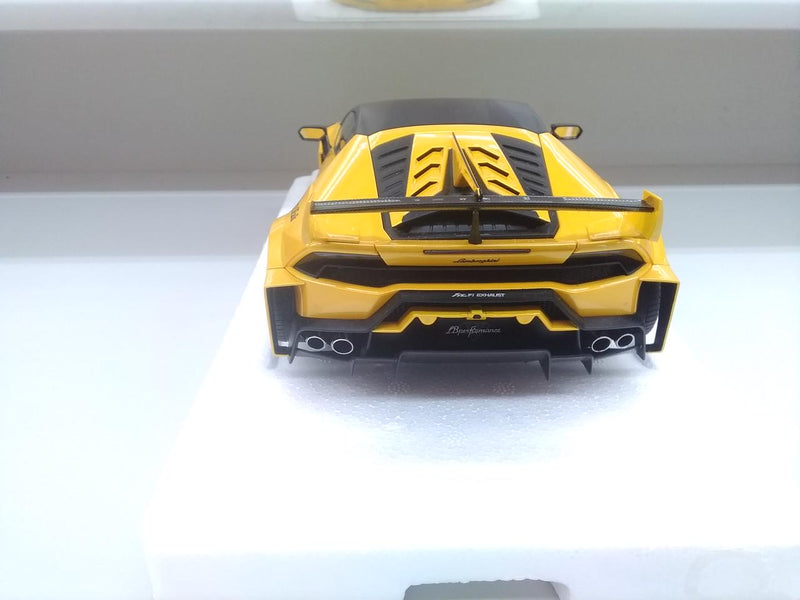 Laden Sie das Bild in Galerie -Viewer, AUTOart 1/18 Liberty Walk Lamborghini Huracan GT Model Vehicle– Used