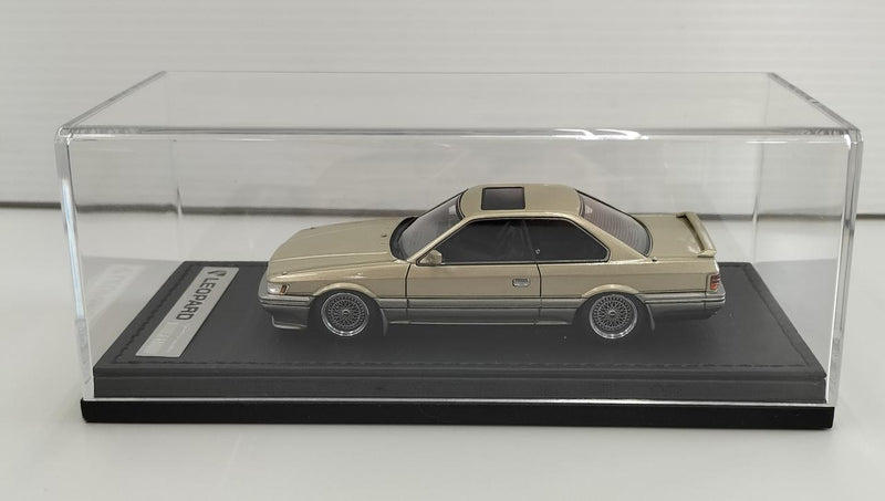 Load image into Gallery viewer, Ignition Model "0406" NISSAN LEOPARD 3.0 ULTIMA (F31) 1/43 Scale Car– Used