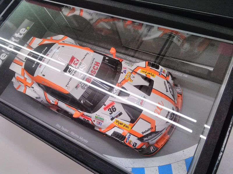 Laden Sie das Bild in Galerie -Viewer, SPARK AU TOM'S GR Supra #36 1/18 Scale Model Car– Used