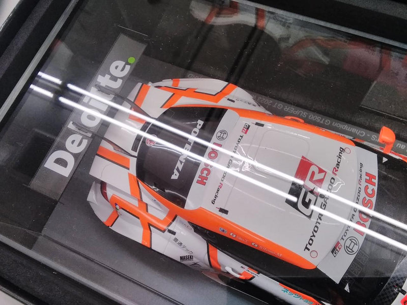 Laden Sie das Bild in Galerie -Viewer, SPARK AU TOM'S GR Supra #36 1/18 Scale Model Car– Used