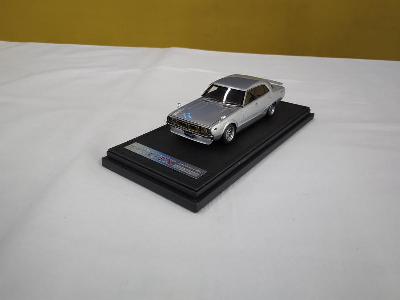Laden Sie das Bild in Galerie -Viewer, Ignition Model 1/43 Nissan Skyline 2000 GT-X Diecast Car– Used