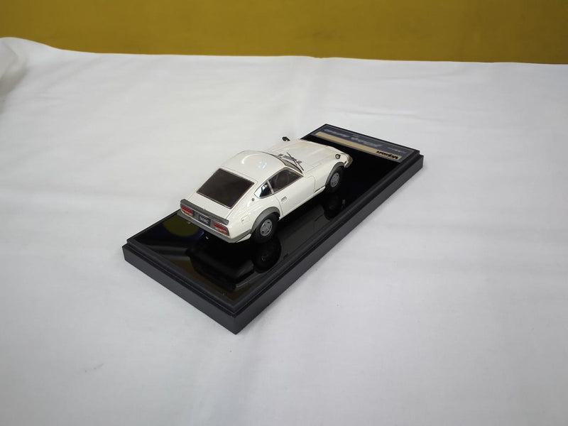 Laden Sie das Bild in Galerie -Viewer, MAKE UP 1/43 Nissan FAIRLADY 240ZG Diecast Car– Used