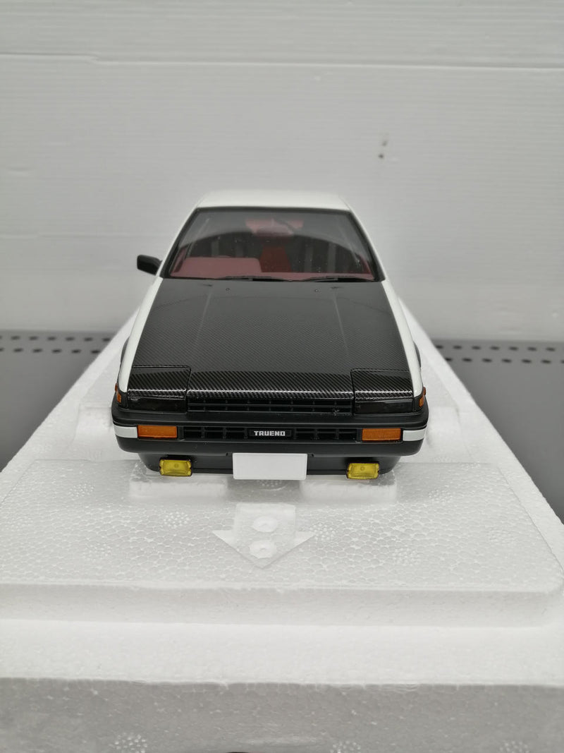 Load image into Gallery viewer, AUTOart Initial D Toyota AE86 Final Version 1/18 Scale Model Car– Used