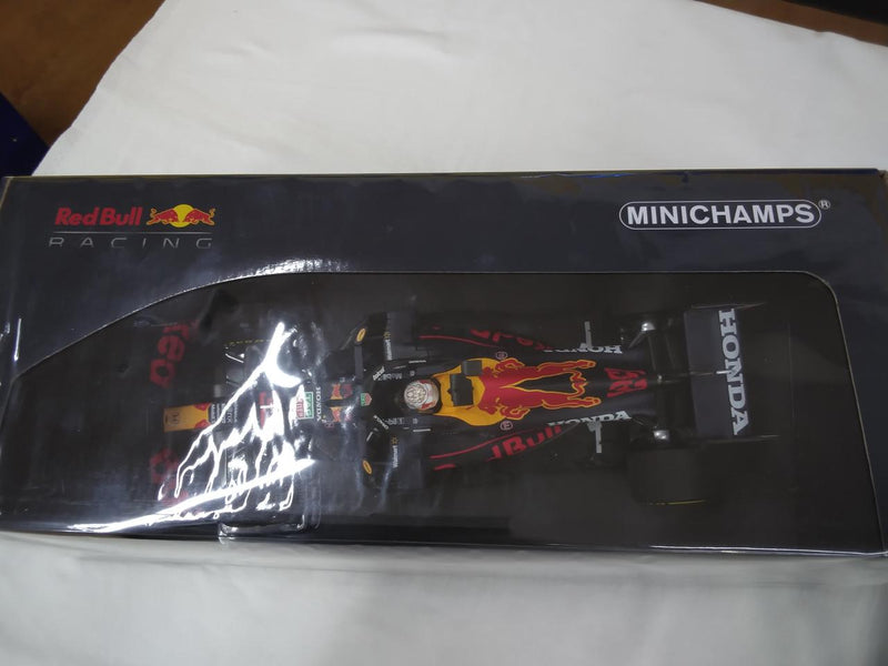 Carica immagine in Galleria Viewer, MINICHAMPS 1/18 Red Bull Racing Honda RB16B Diecast F1 Model
