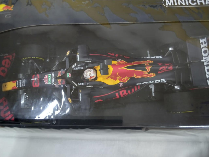 Carica immagine in Galleria Viewer, MINICHAMPS 1/18 Red Bull Racing Honda RB16B Diecast F1 Model