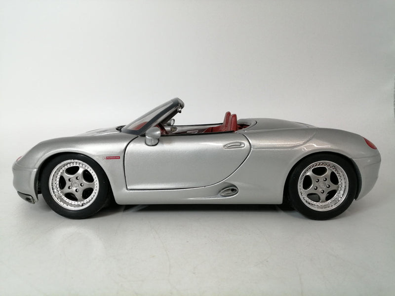 Laden Sie das Bild in Galerie -Viewer, MAISTO 1/18 Porsche Boxster Diecast Model Car