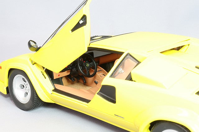 Cargue la imagen en el visor de la galería, Kyosho 1/18 Lamborghini Countach LP5000 QV Yellow