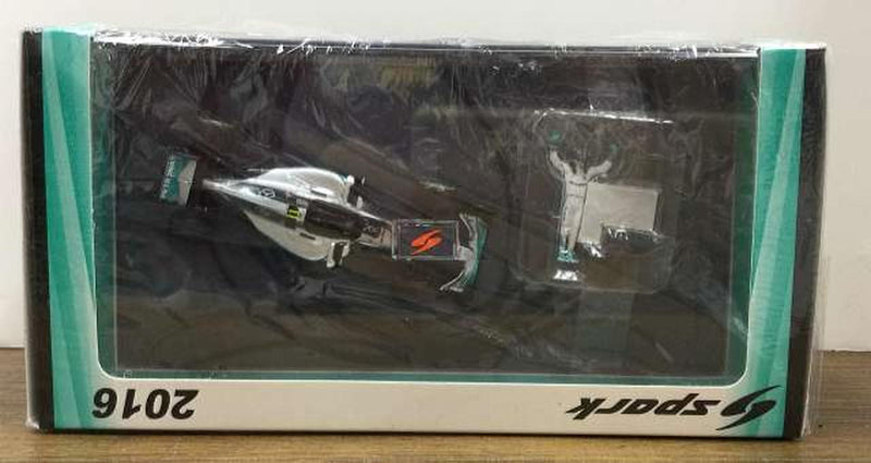 Laden Sie das Bild in Galerie -Viewer, SPARK S5025 Mercedes F1 W07 Hybrid 2016 1/43 Scale Car– Used