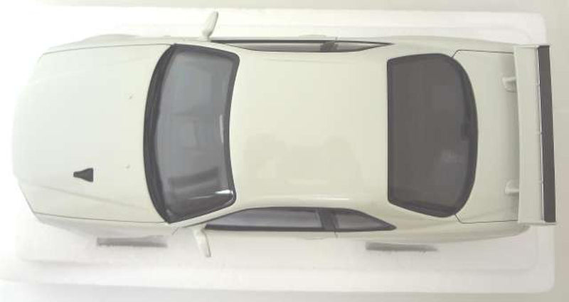 Laden Sie das Bild in Galerie -Viewer, AUTOart 1/18 Nissan Skyline GT-R R34 V-spec II (White Pearl) Scale Car– Used
