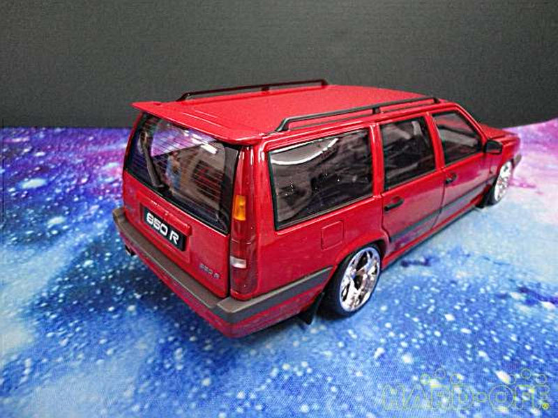 Carica immagine in Galleria Viewer, AUTOart 1/18 Scale Volvo 850R Estate– Used