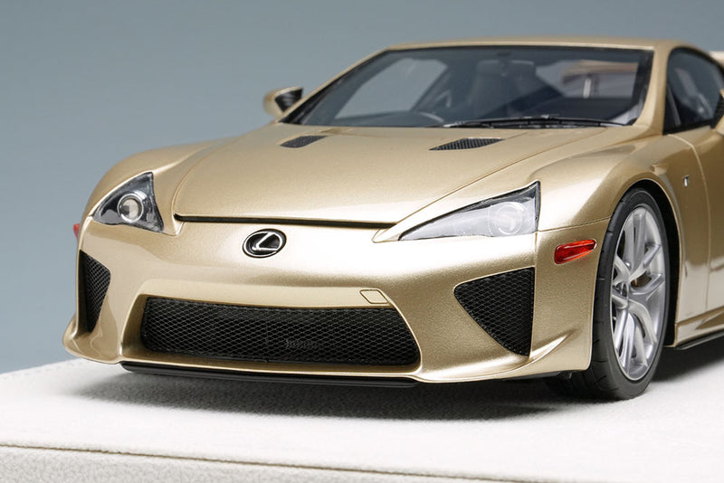 Cargue la imagen en el visor de la galería, Lexus LFA 2010 Rear Wing up Crystal Gold Limited 30pcs EIDOLON 1/18