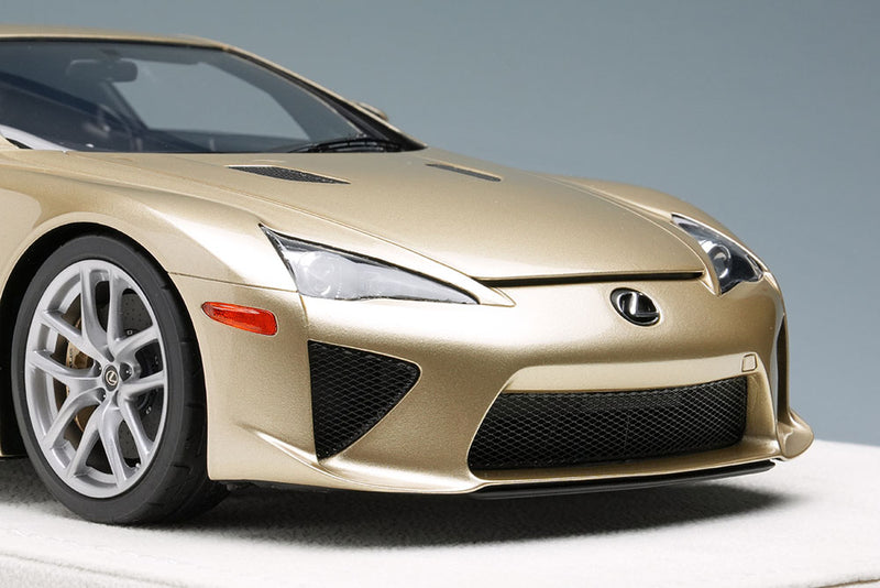 Cargue la imagen en el visor de la galería, Lexus LFA 2010 Rear Wing up Crystal Gold Limited 30pcs EIDOLON 1/18
