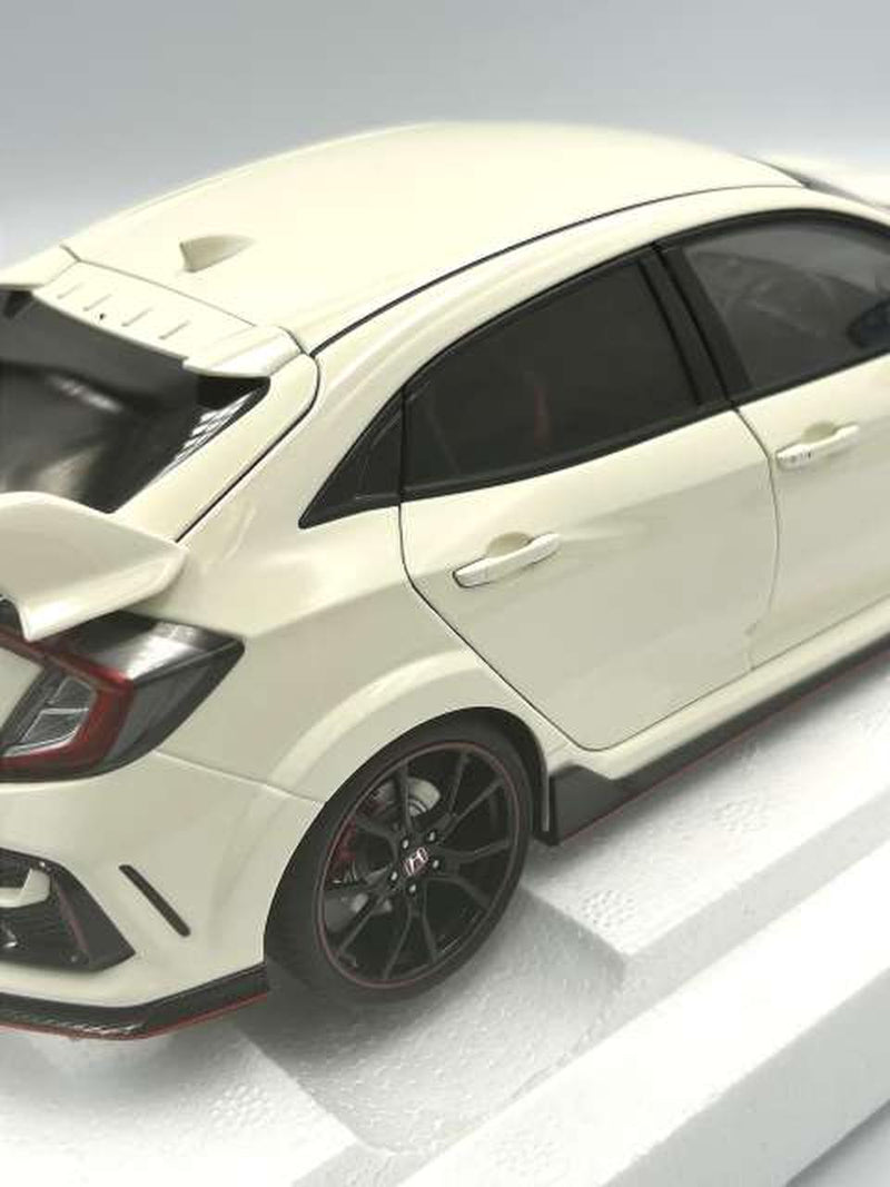 Load image into Gallery viewer, AUTOart HONDA Civic TYPE R (FK8) 2021 1/18 Scale Model Car– Used