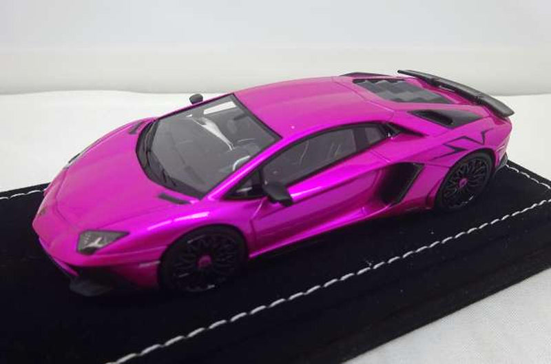 Load image into Gallery viewer, LOOKSMART Lamborghini Aventador LP750-4 SuperVeloce 1/43 Scale Car– Used