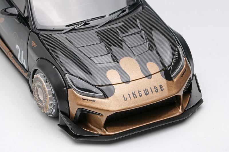 Cargue la imagen en el visor de la galería, EIDOLON LB027 1/43 lb nation GR86 LIKEWISE Black / Gold Limited 140pcs Make Up 1/43 LB027