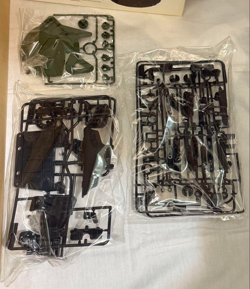 Load image into Gallery viewer, Used Tamiya 1/12 M1025 Hummer 4WD Off-Road Car TA01 Chassis Unassembled Kit