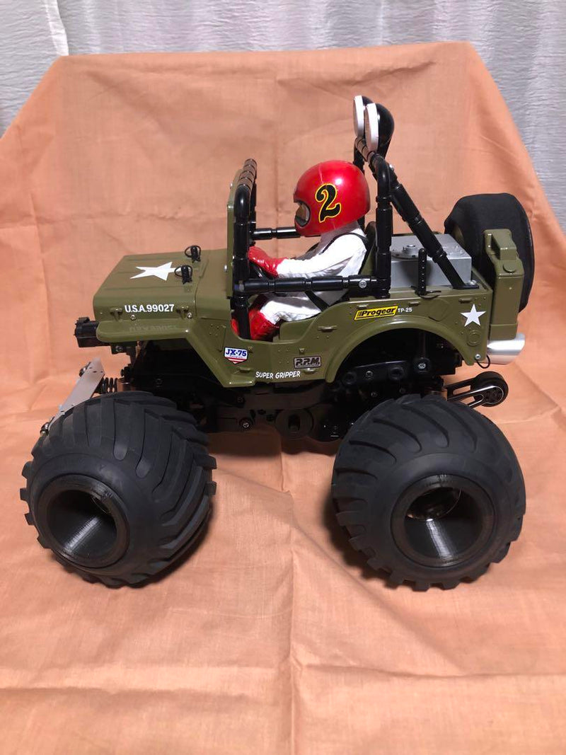 Chargez l'image dans la visionneuse de la galerie, Used Tamiya Wild Willy 2 Custom Assembled RC Car Olive Drab with Radio