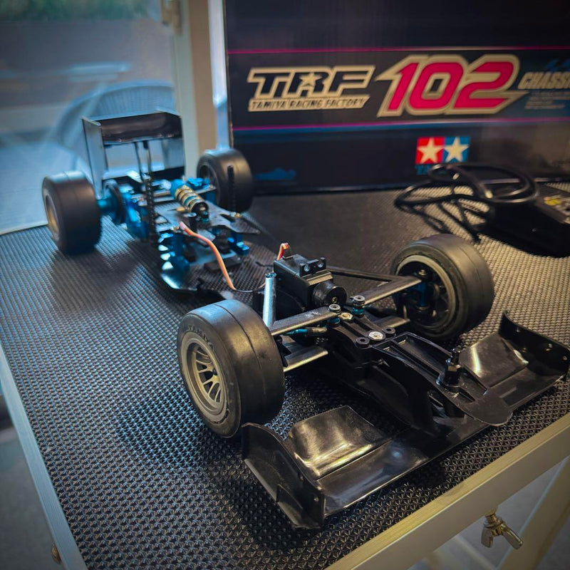 Chargez l'image dans la visionneuse de la galerie, Used Tamiya TRF102 Chassis Kit Assembled Unused