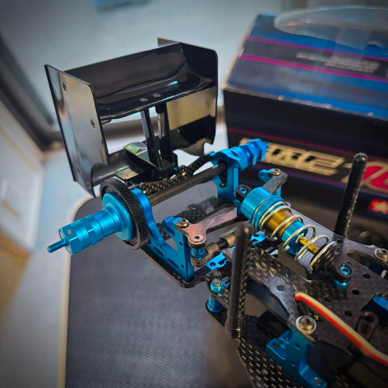 Chargez l'image dans la visionneuse de la galerie, Used Tamiya TRF102 Chassis Kit Assembled Unused