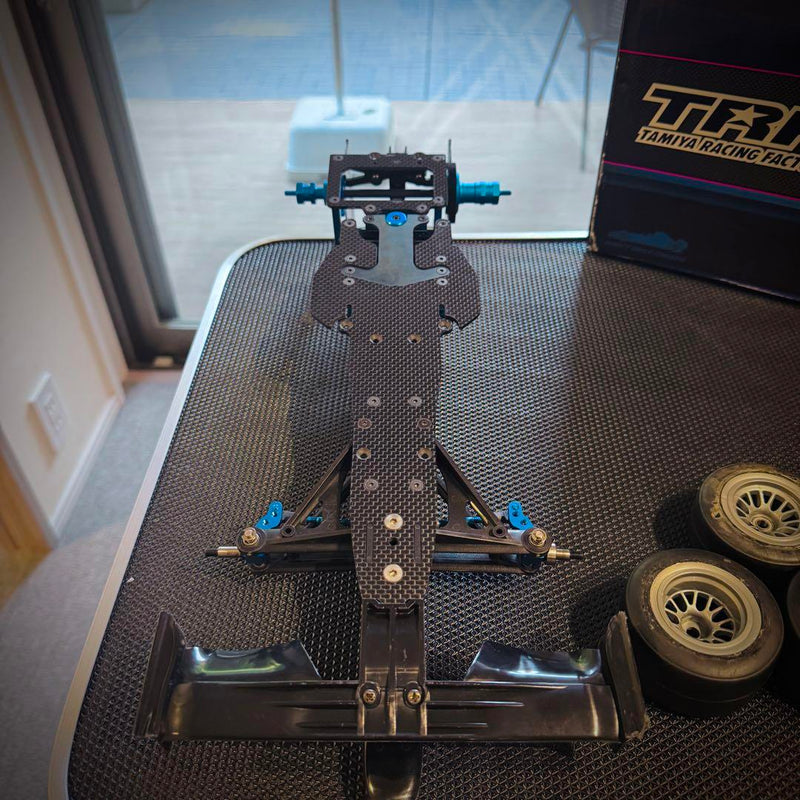 Chargez l'image dans la visionneuse de la galerie, Used Tamiya TRF102 Chassis Kit Assembled Unused
