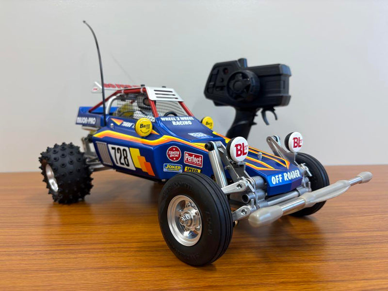 Load image into Gallery viewer, Used Tamiya Fighting Buggy 2004 Full Set Assembled Unused with Optional Parts